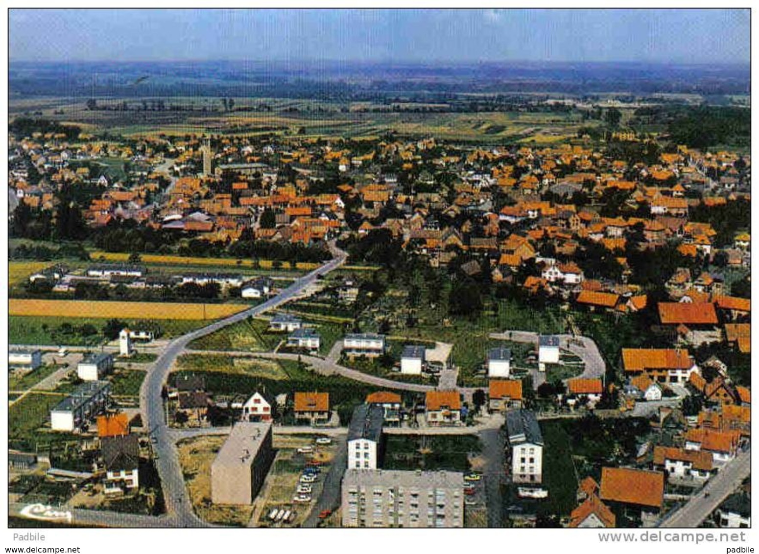 Carte postale 67.  Gambsheim  vue d'avion trés beau plan