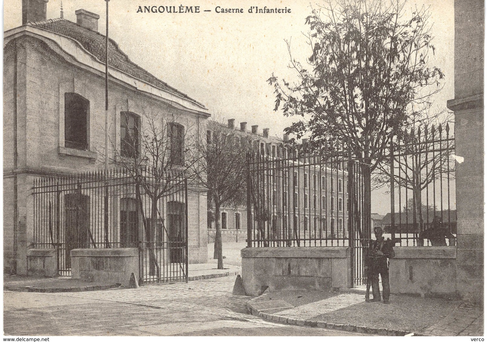 Carte postale ancienne de ANGOULEME