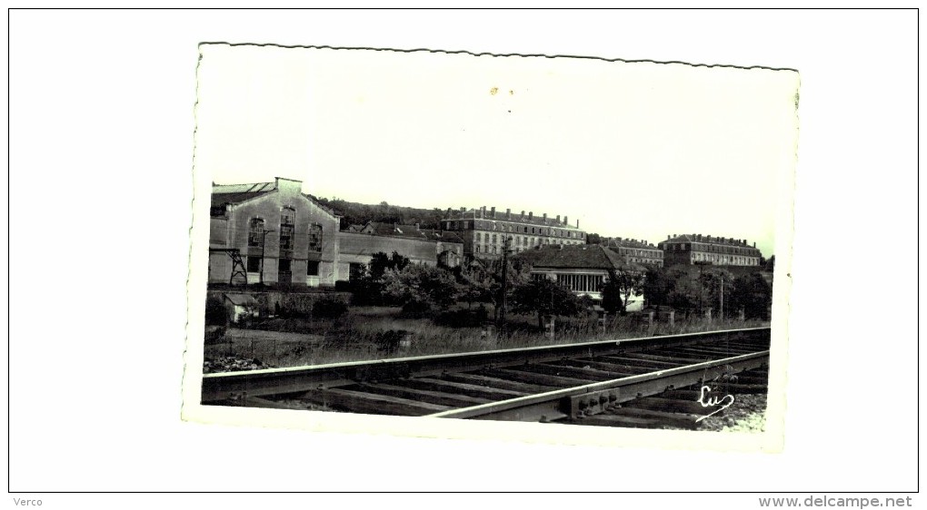 Carte Postale Ancienne de BACCARAT-Les casernes