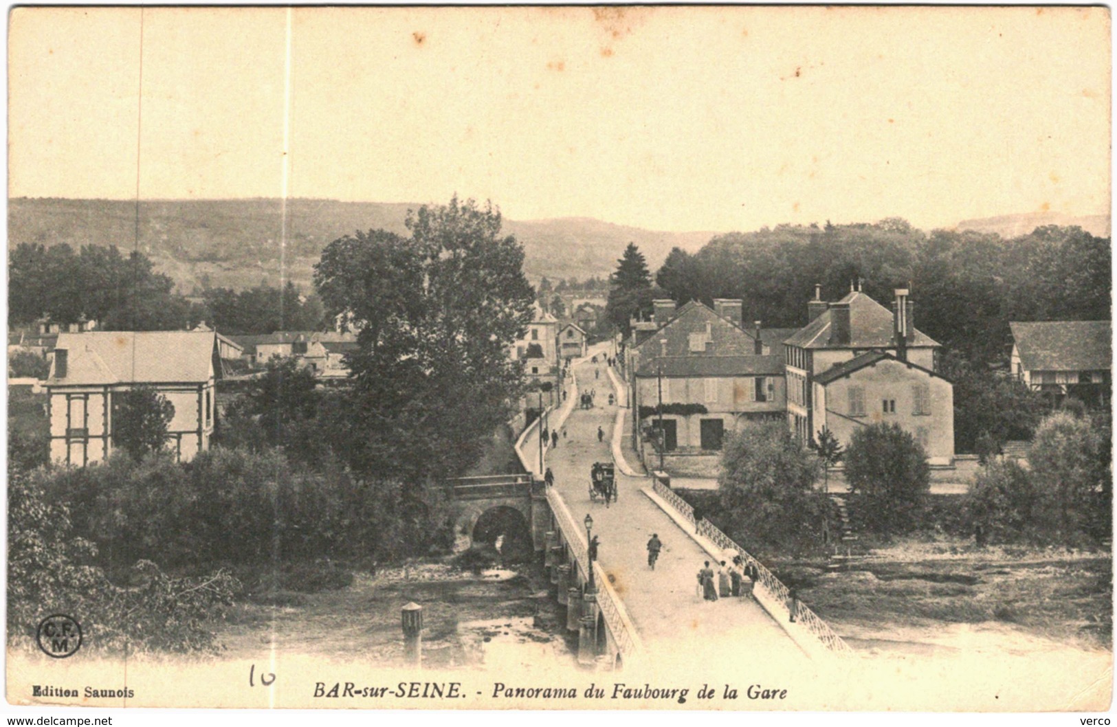 Carte Postale Ancienne de BAR SUR SEINE-Panorama du faubourg de la gare