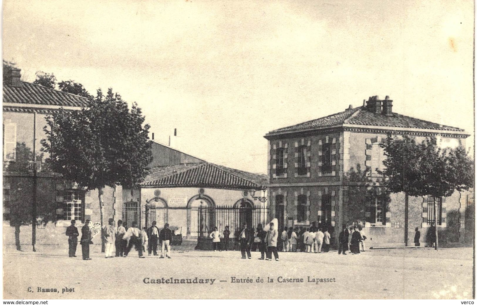 Carte POSTALE Ancienne de CASTELNAUDARY - Caserne Lapasset