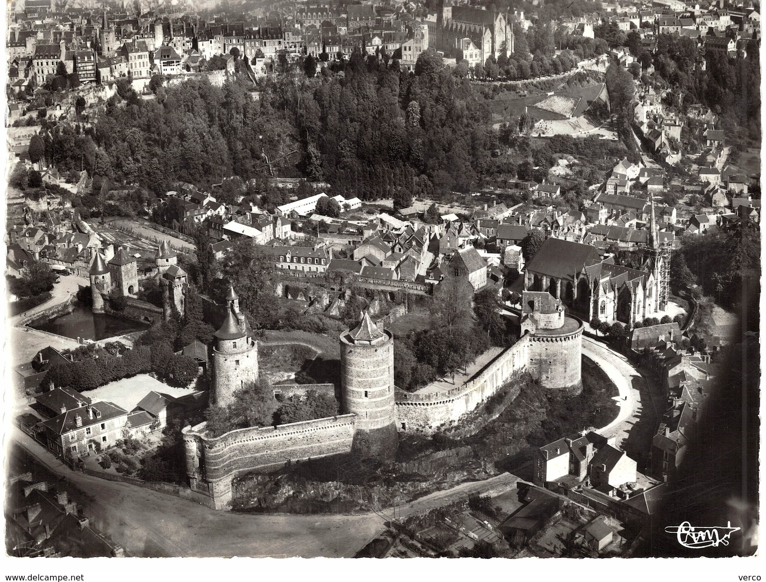 Carte  Postale  ancienne de FOUGERES