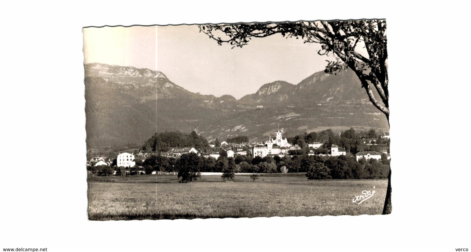 Carte Postale Ancienne de GEX-vue générale et la faucille