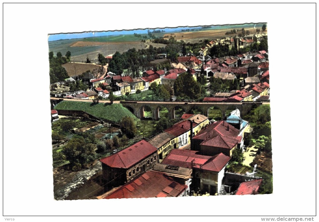 Carte Postale Ancienne de GONDRECOURT LE CHATEAU-Le Viaduc