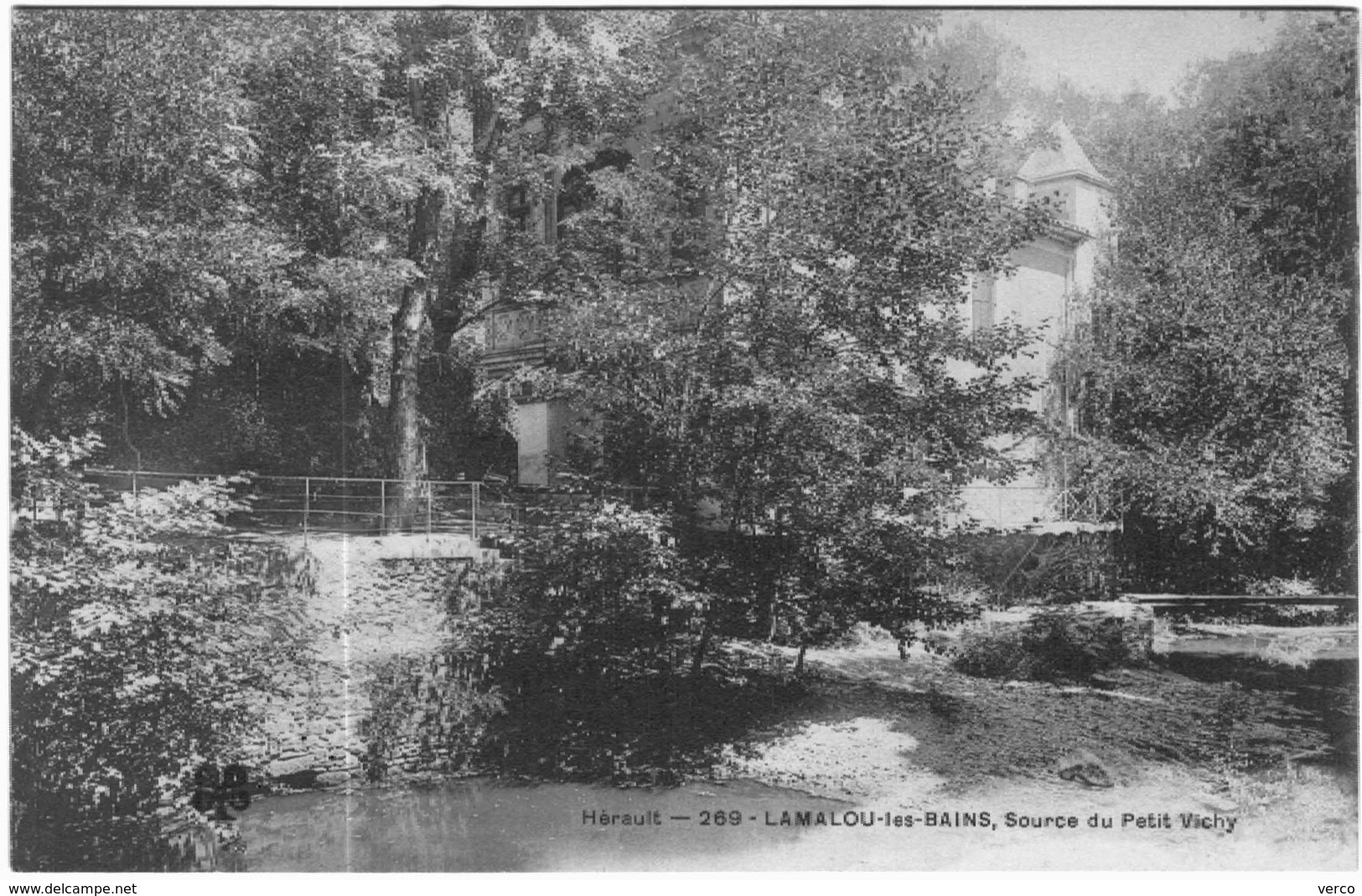 Carte Postale Ancienne de LAMALOU LES BAINS-source du petit vichy