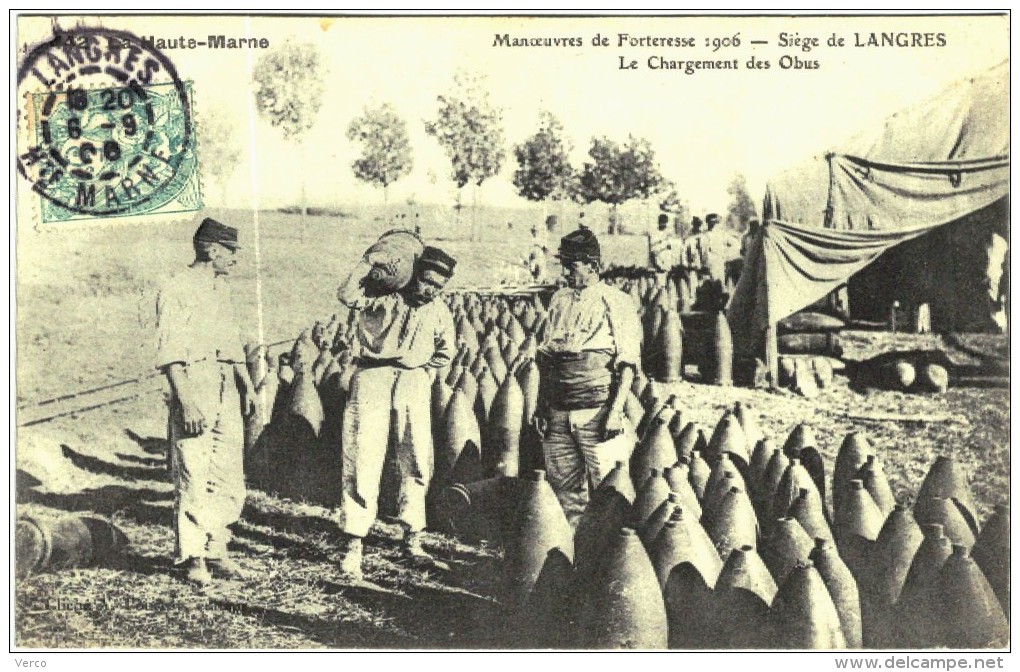 CARTE POSTALE ANCIENNE DE LANGRES -   LE CHARGEMENT DES OBUS   SIEGE DE LANGRES