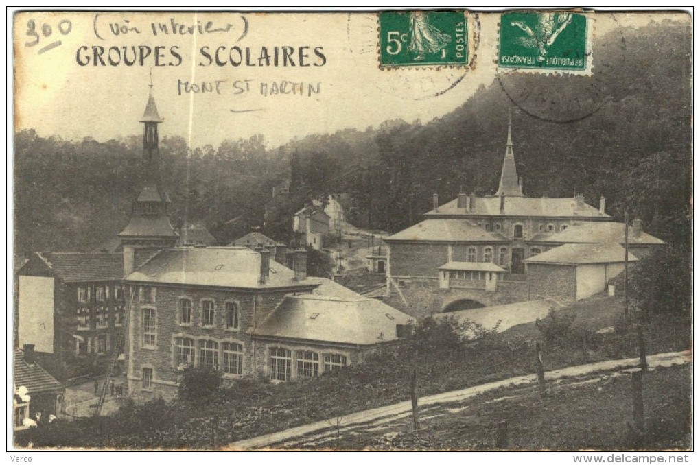 Carte Postale Ancienne de MONT SAINT MARTIN- Groupes Scolaires