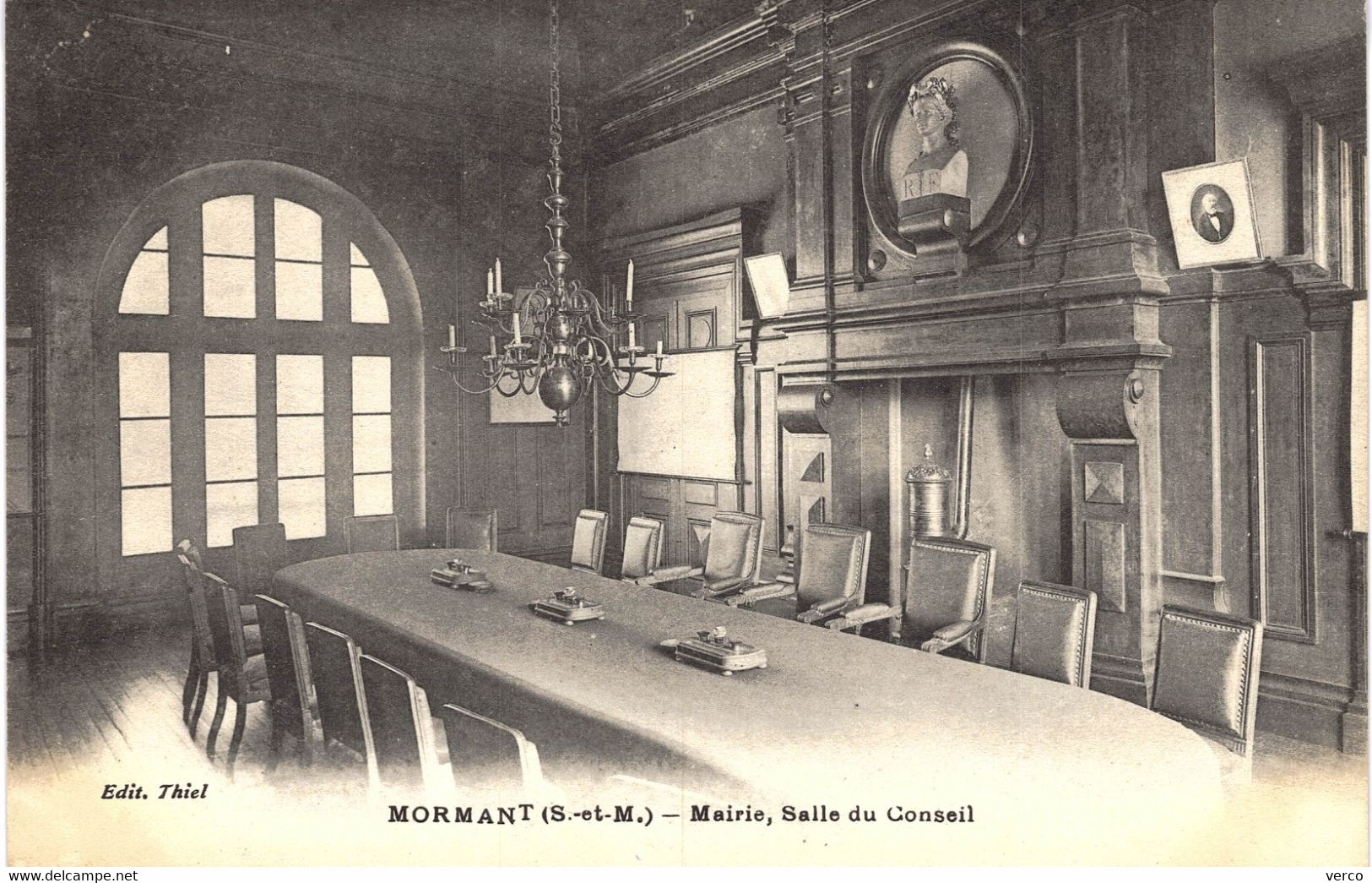 Carte POSTALE Ancienne de  MORMANT - Mairie , salle du conseil