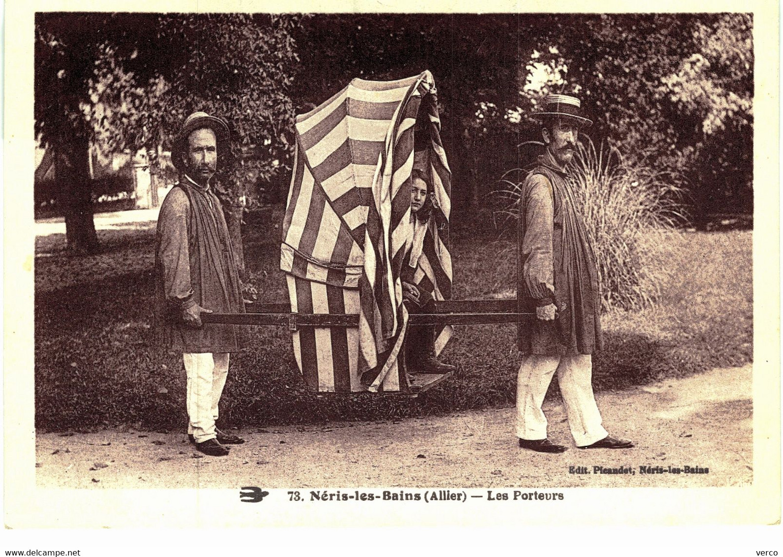 Carte POSTALE  Ancienne  de  NERIS  les  BAINS - (MEDECINE) Les Porteurs