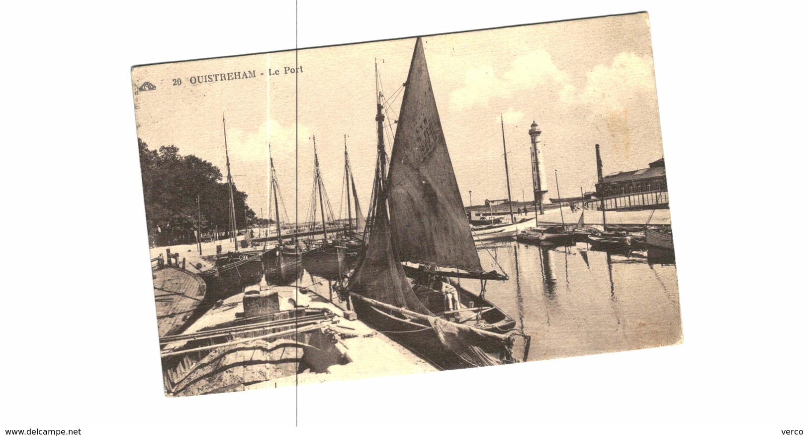 Carte Postale Ancienne de OUISTREHAM- le port