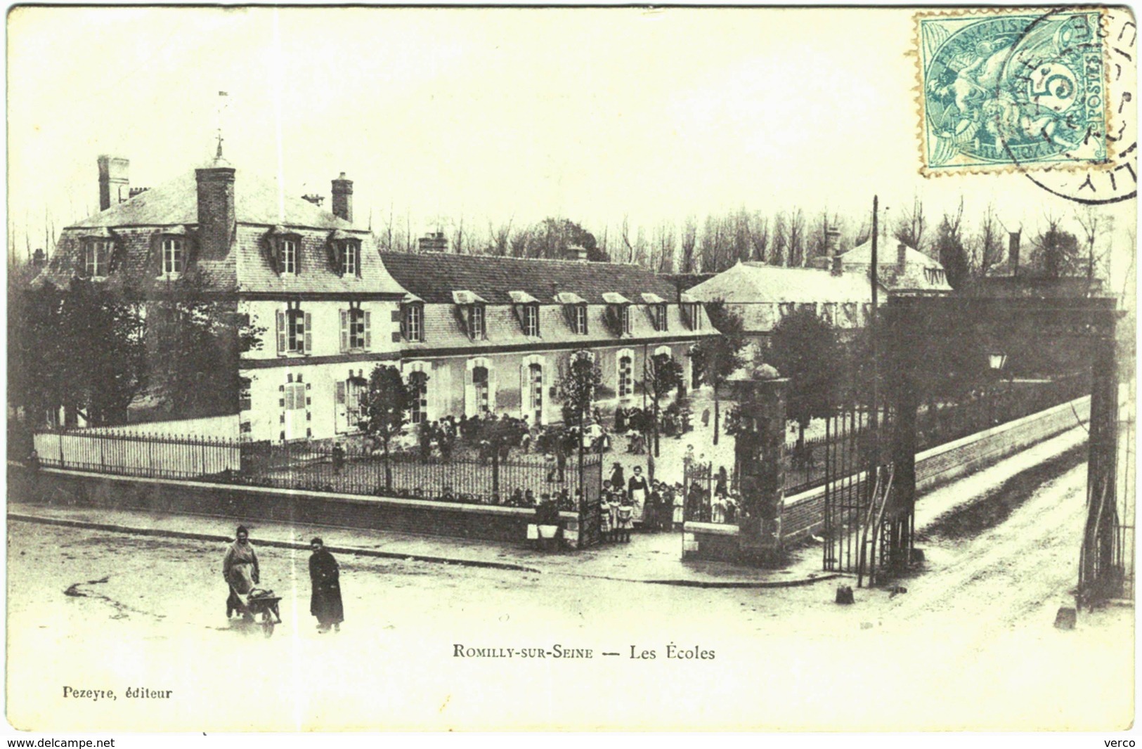 Carte Postale Ancienne de ROMILLY SUR SEINE-Les Ecoles