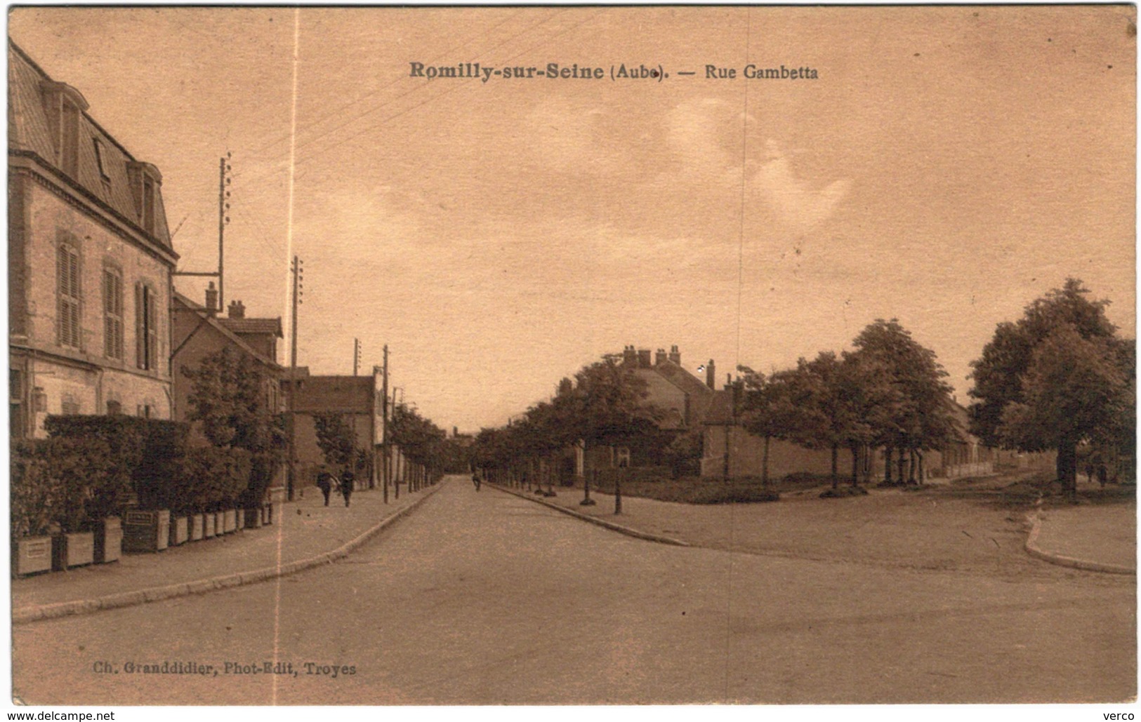 Carte Postale Ancienne de ROMILLY SUR SEINE-rue Gambetta