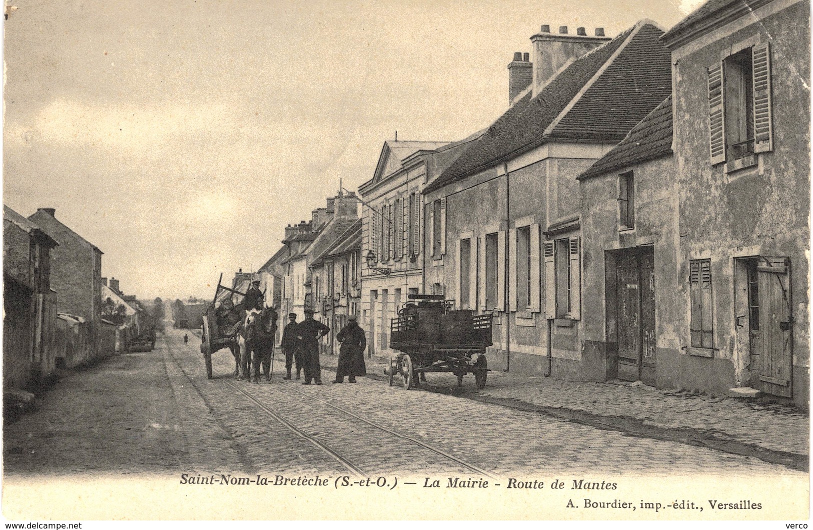 Carte postale ancienne de SAINT NOM la BRETECHE - Mairie route de Mantes