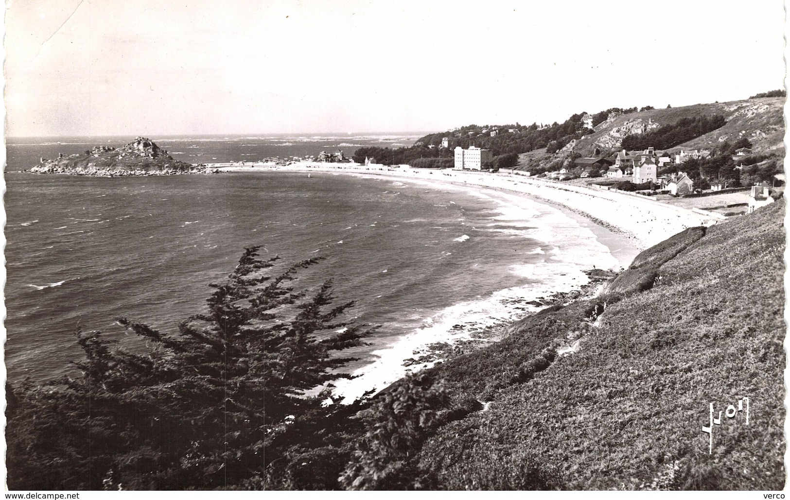 Carte Postale ancienne de TREBEURDEN - Plage de tresmeur