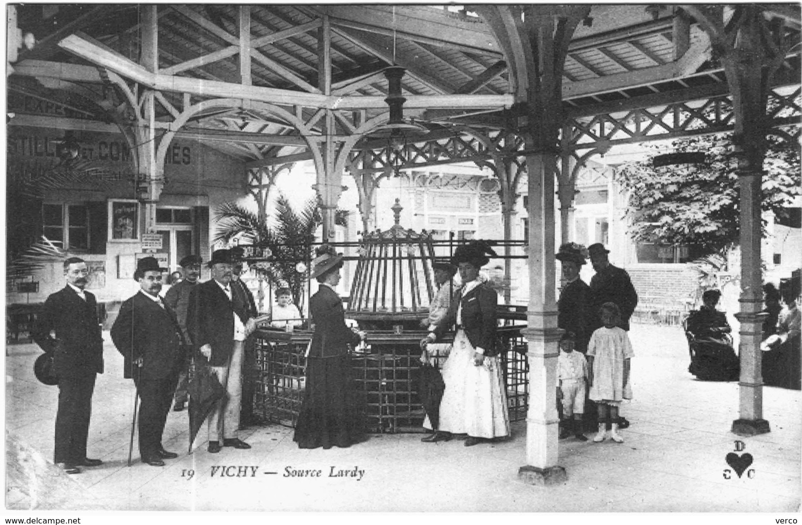 Carte Postale Ancienne de VICHY-Source Lardy