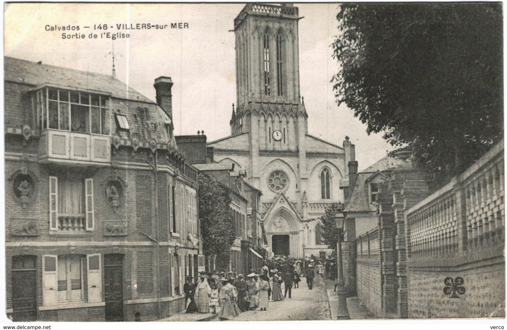 Carte Postale Ancienne de VILLERS SUR MER- Sortie de l'église