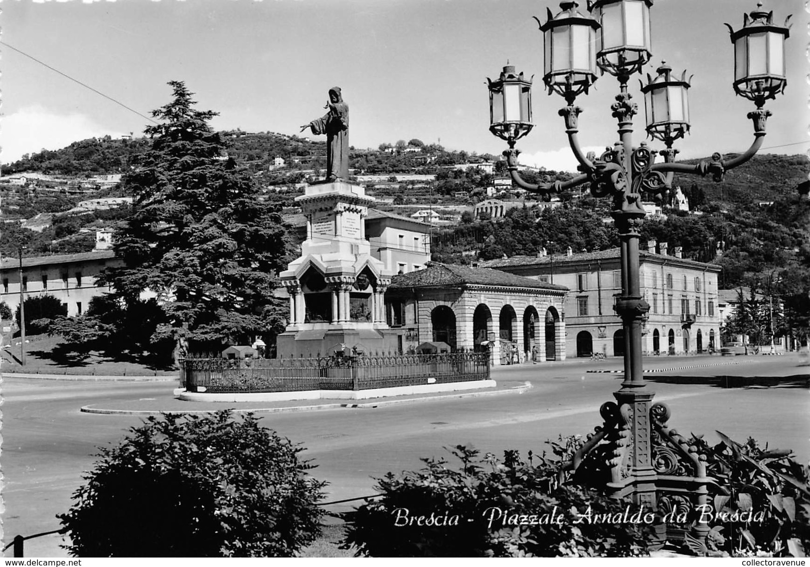 Cartolina Brescia Piazzale Arnaldo da Brescia