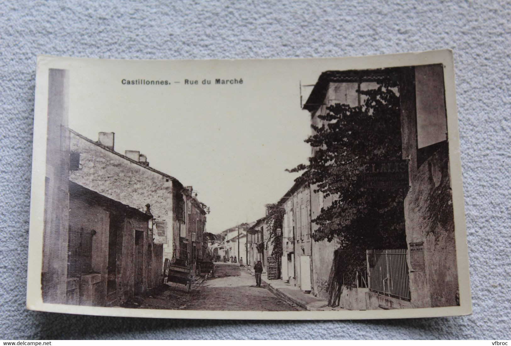 Castillonnes, rue du marché, Lot et Garonne 47