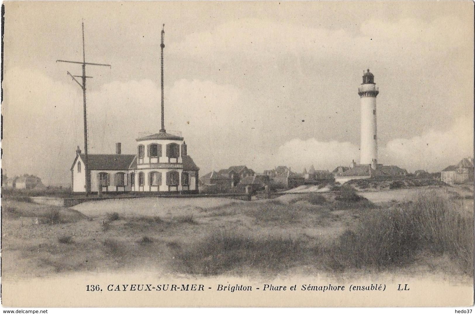 Cayeux-sur-Mer - Brighton - Phare et Sémaphore (ensablé)