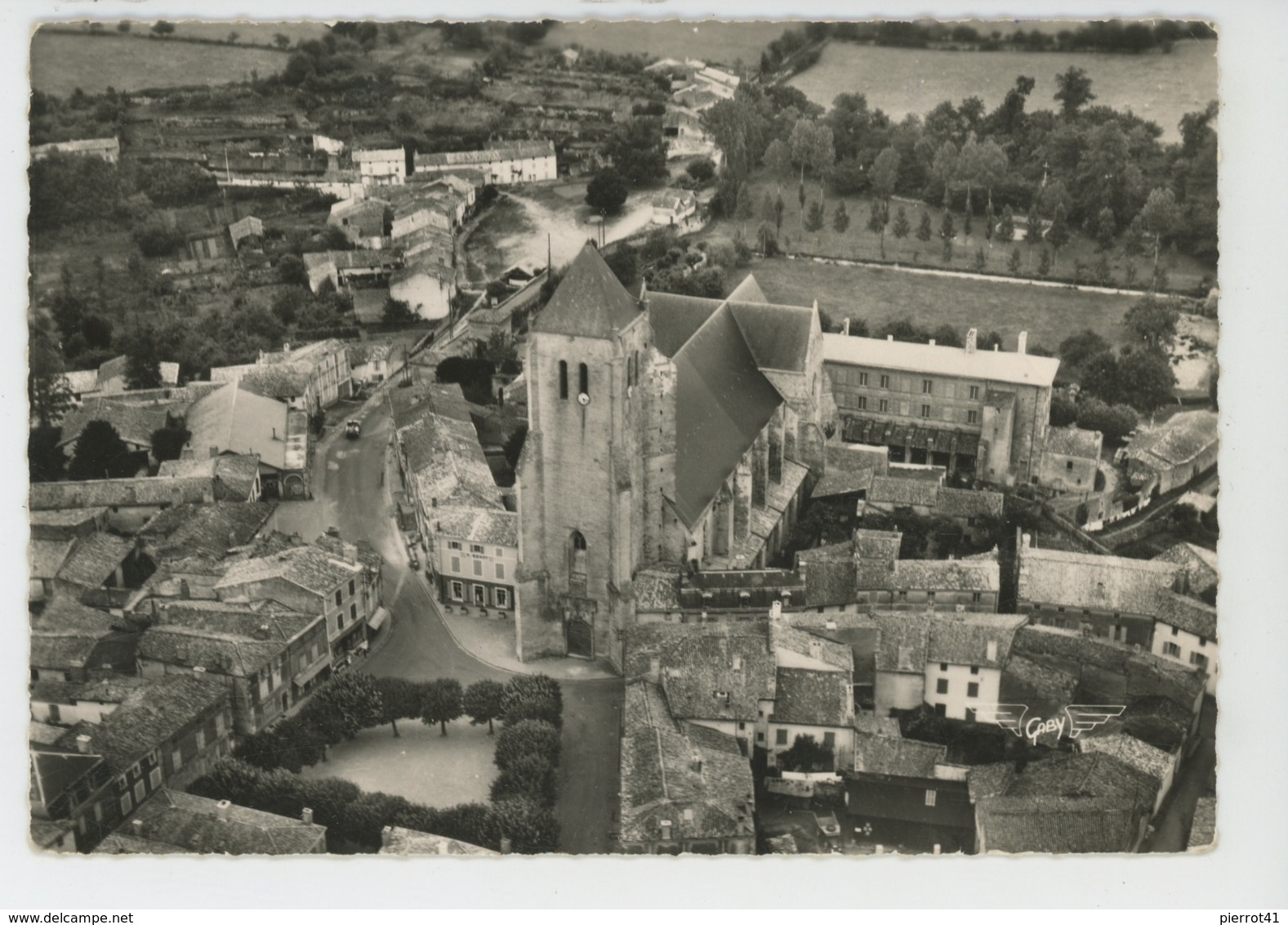 CELLES SUR BELLE - L'Eglise