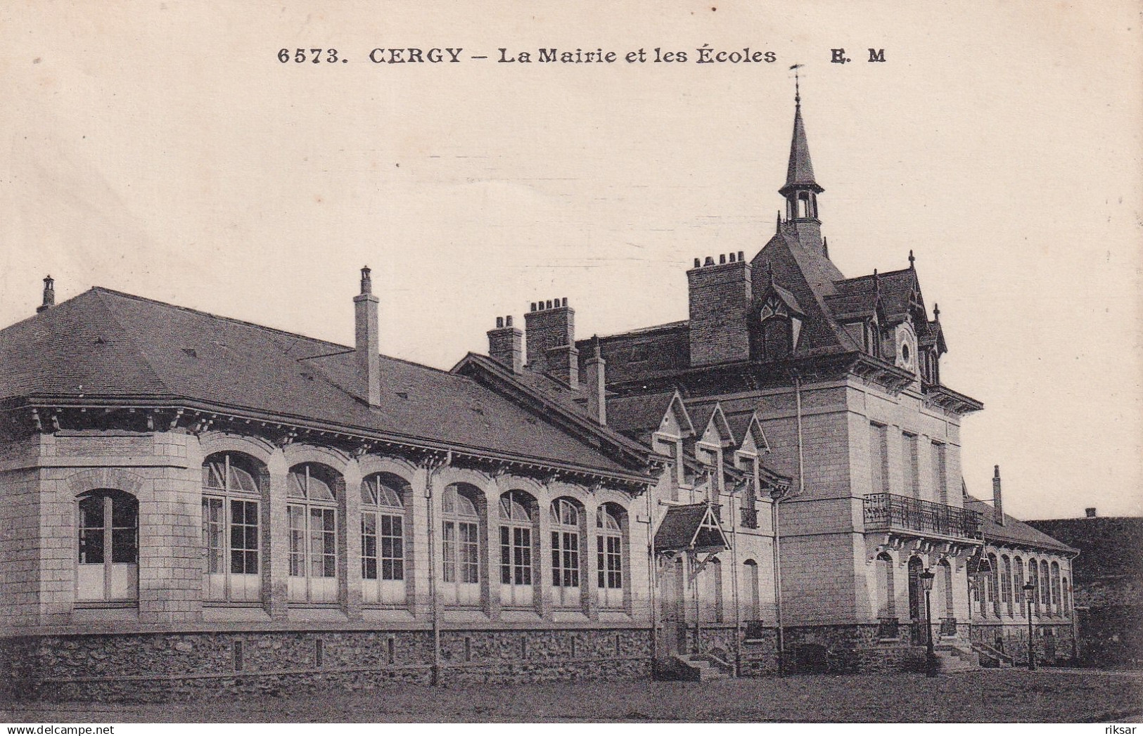 CERGY PONTOISE(ECOLE)