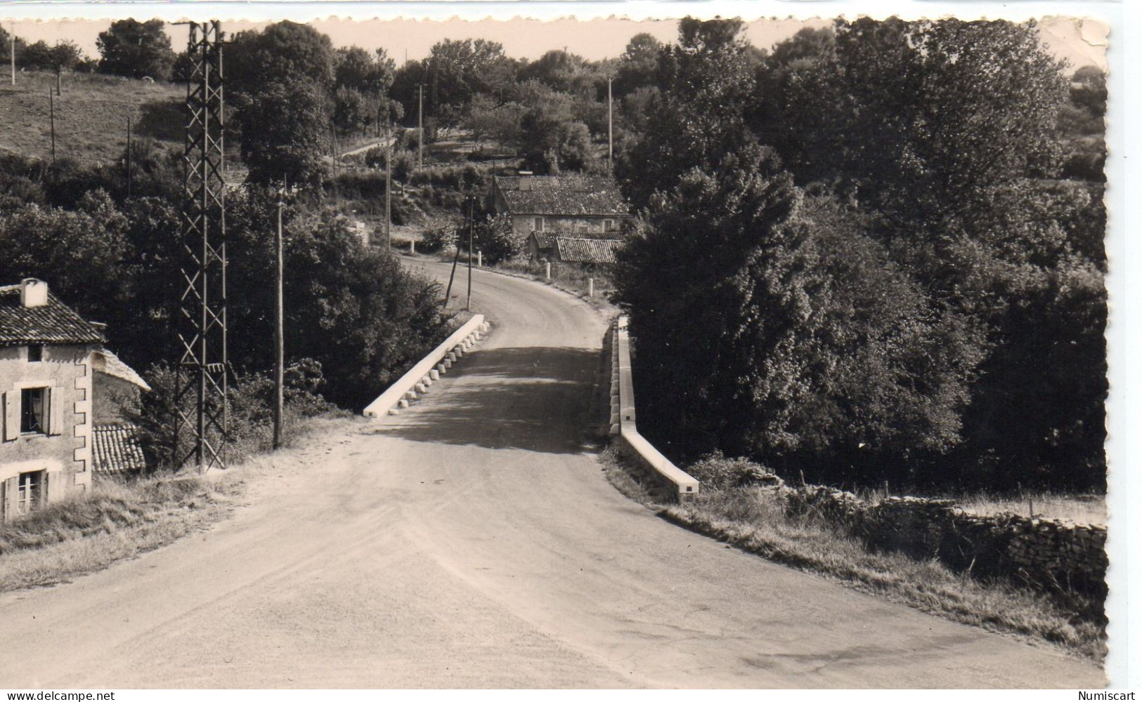 Champdeniers-Saint-Denis le Pont de l'Aumônerie