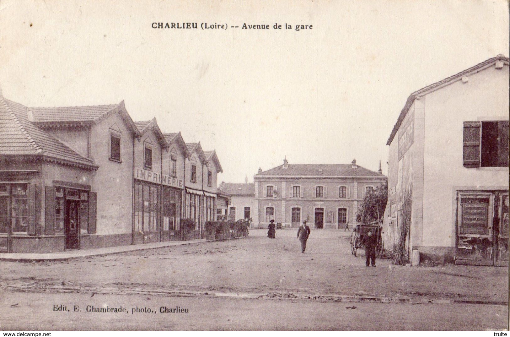 CHARLIEU AVENUE DE LA GARE (IMPRIMERIE)