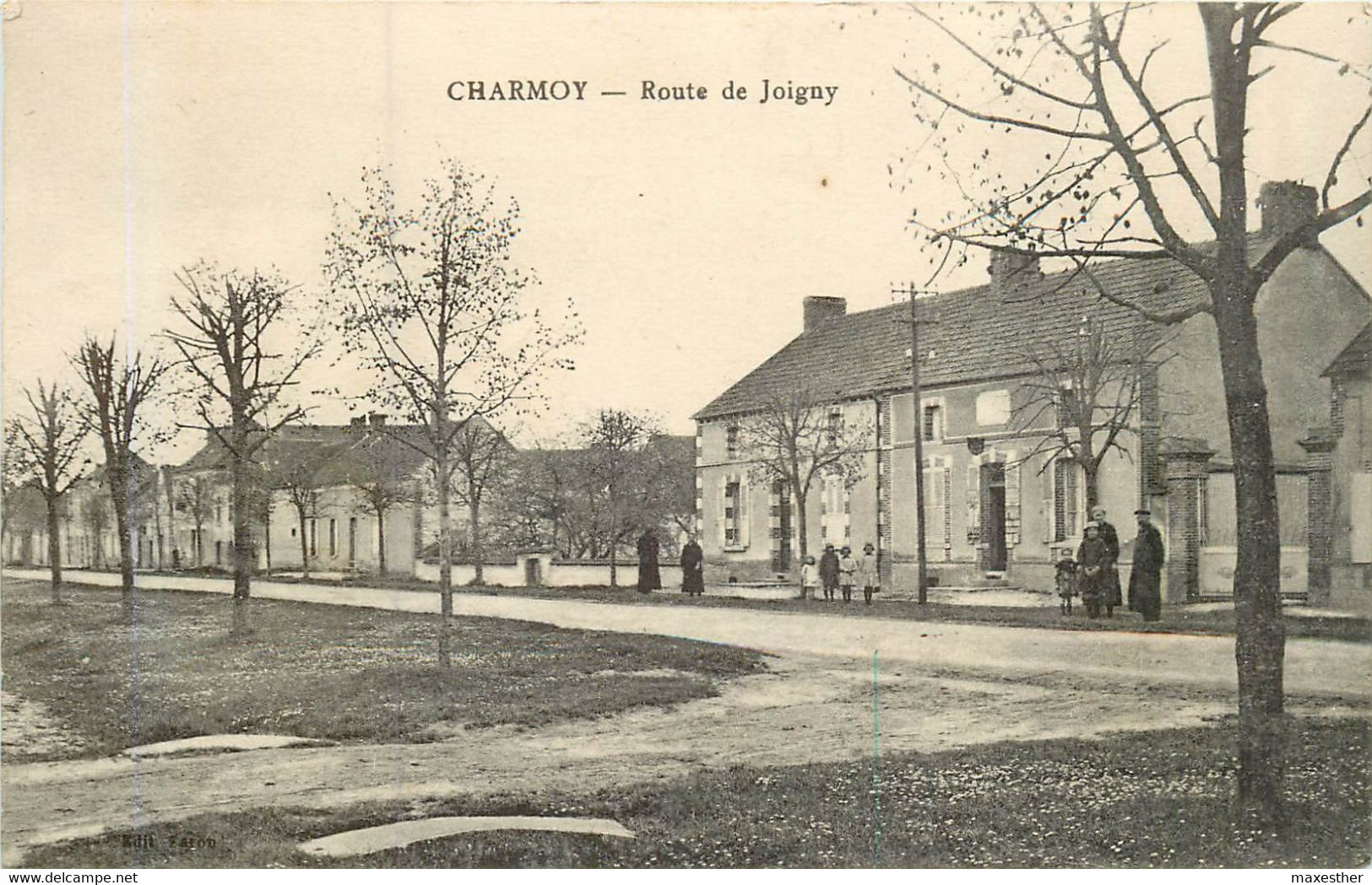 CHARMOY route de Joigny