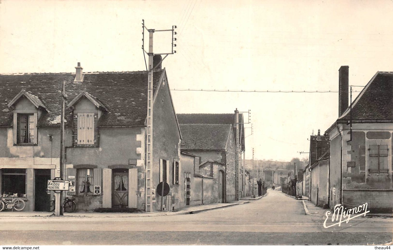 ¤¤   -   CHARMOY    -  Route de Villemer        -  ¤¤