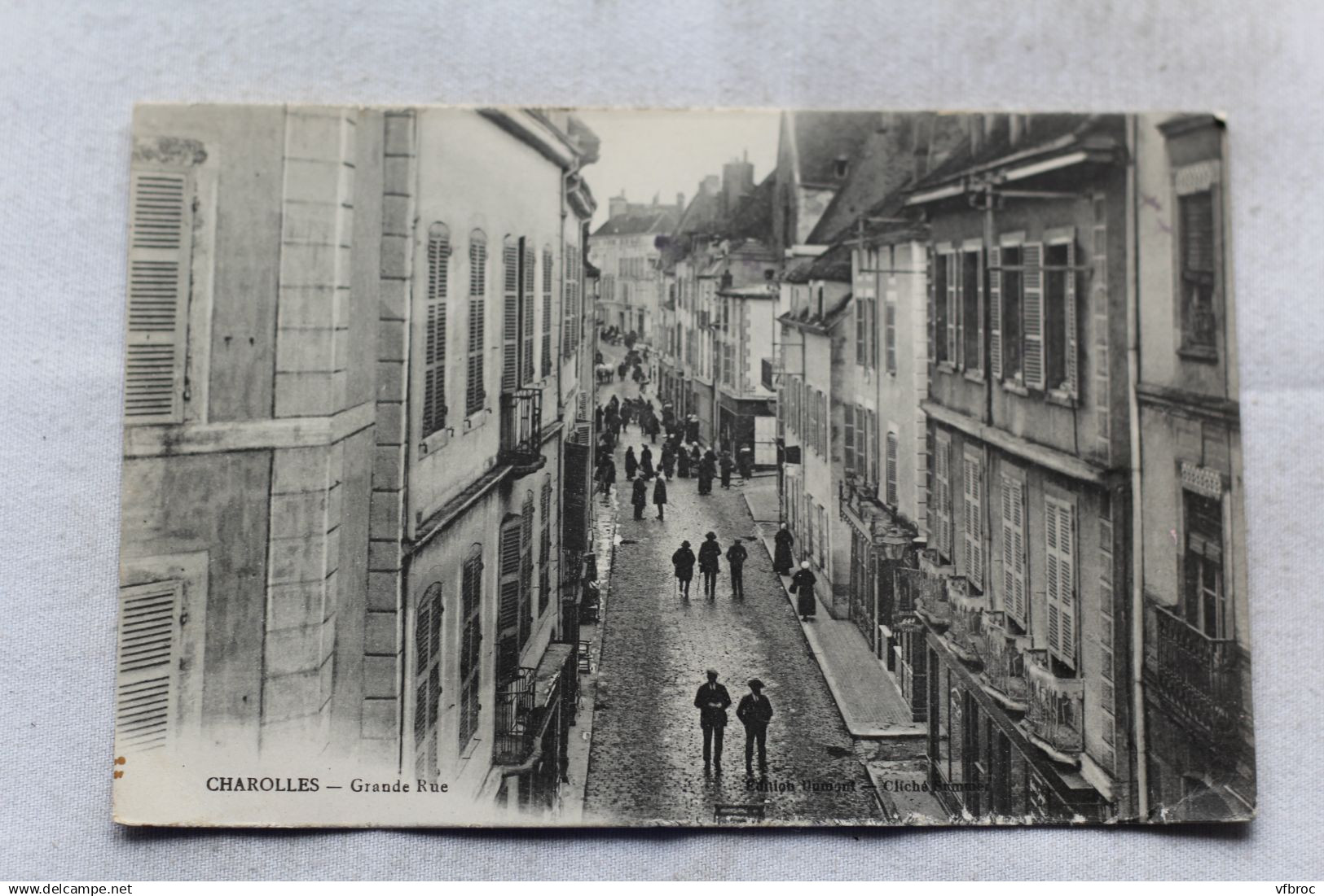 Charolles, grande rue, Saône et Loire 71