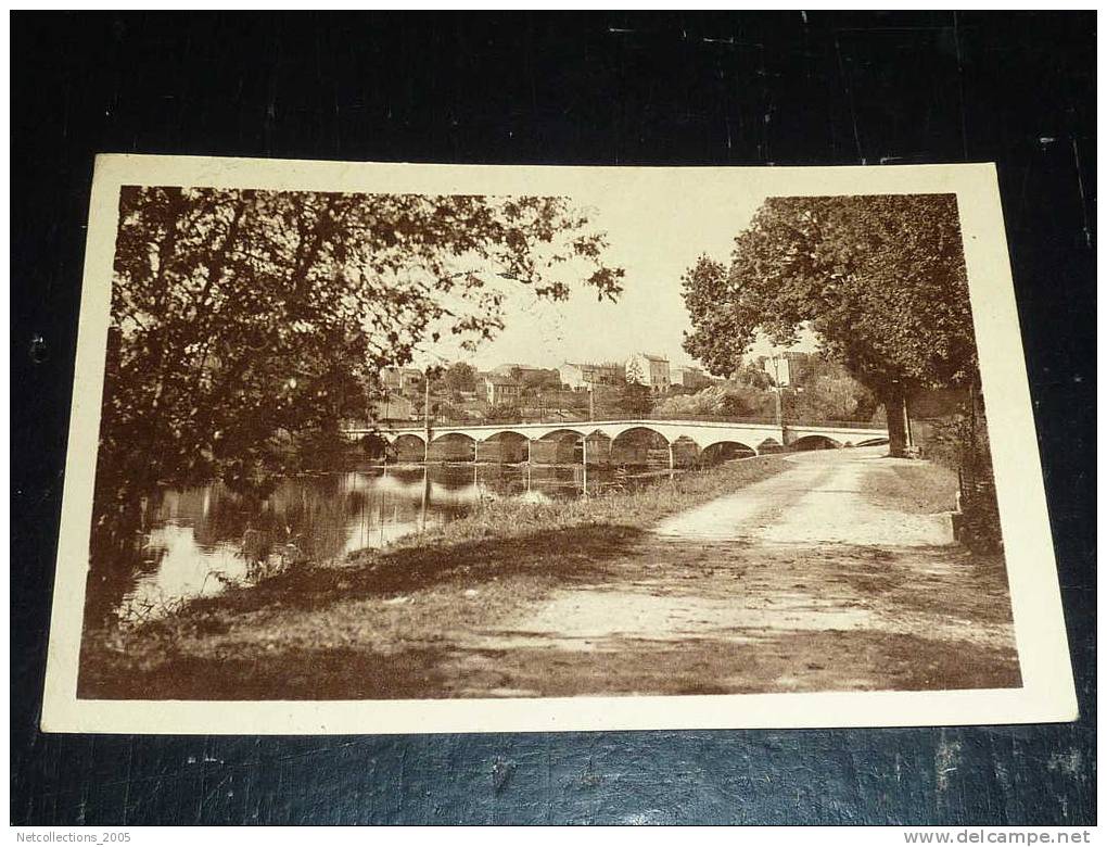 CHATEAUNEUF-SUR-CHARENTE - LES BORDS DE LA CHARENTE ET LE PONT - 16 CHARENTE