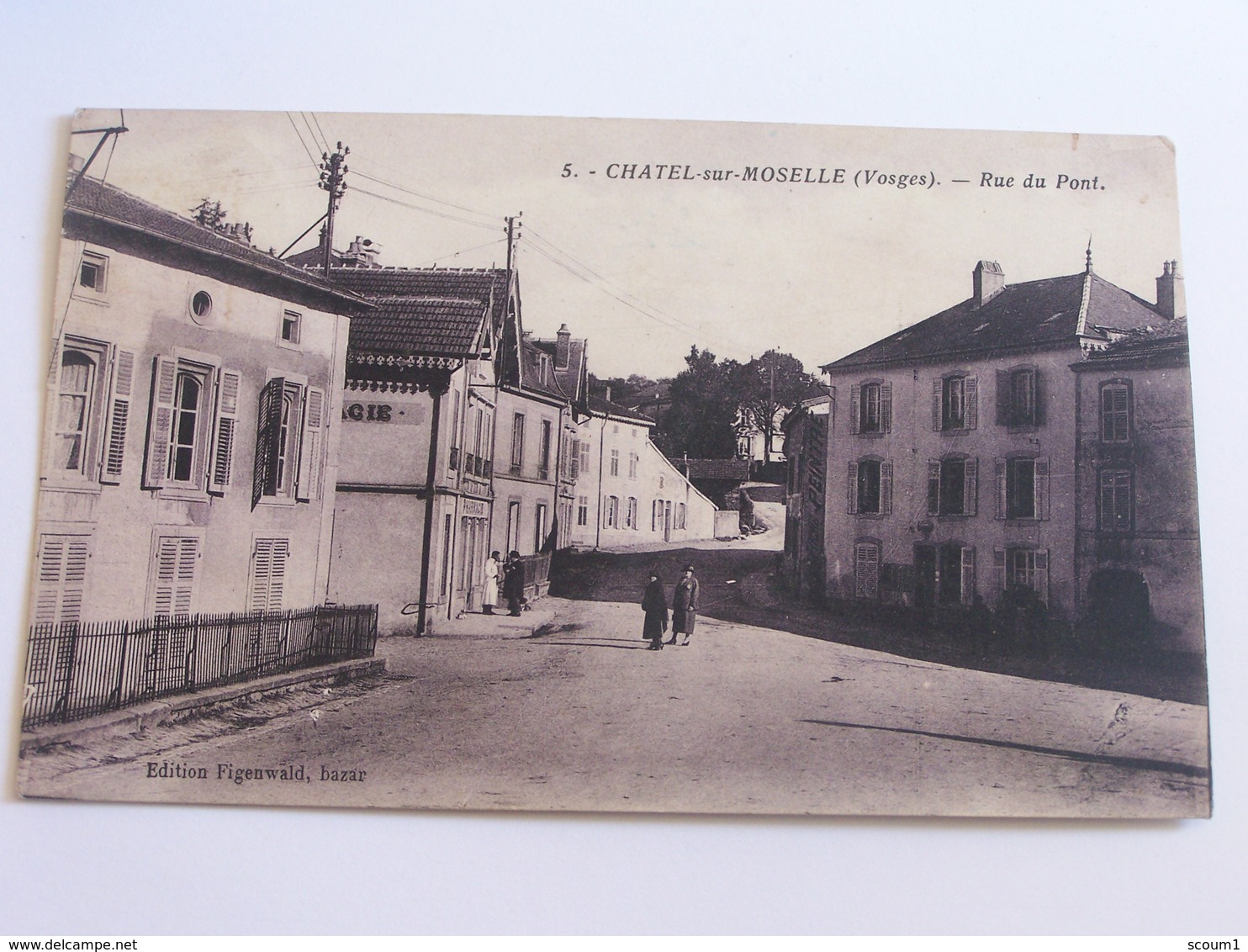 chatel sur moselle - rue du pont