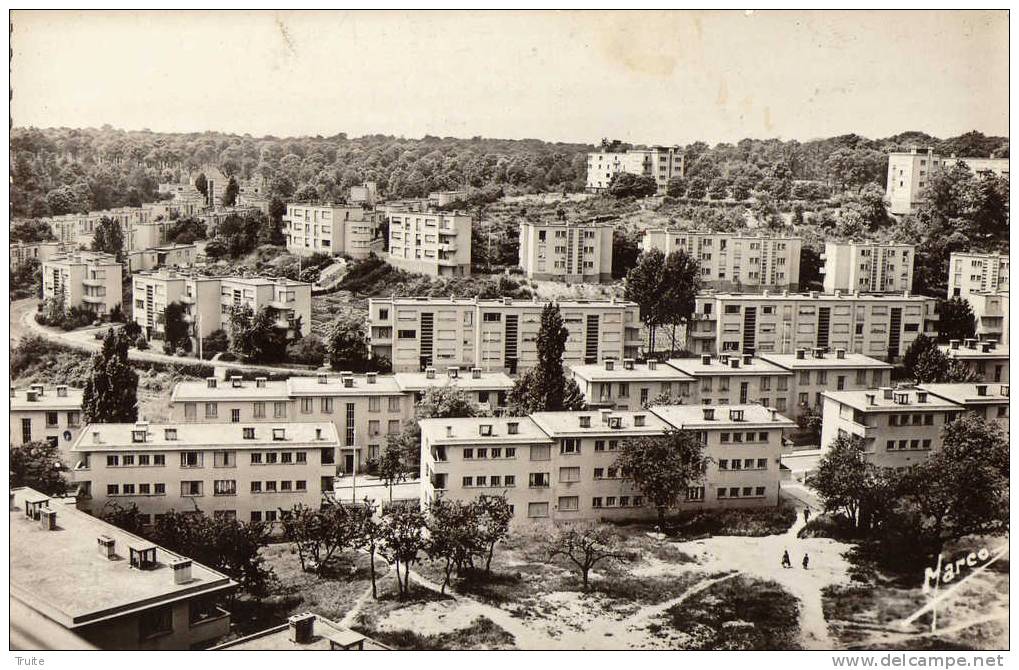 CHATENAY-MALABRY BUTTE-ROUGE