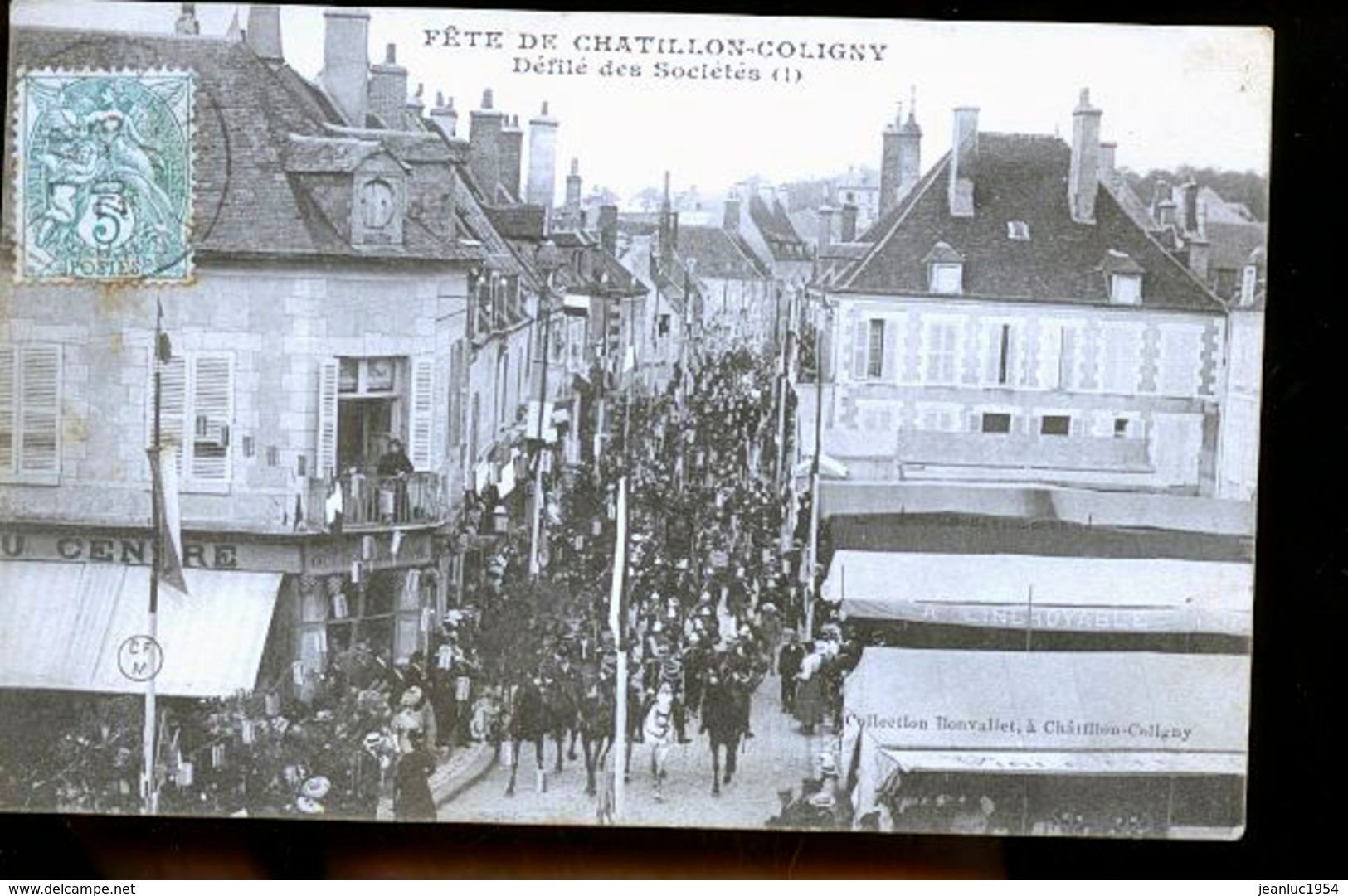 CHATILLON COLOGNY  DEFILE