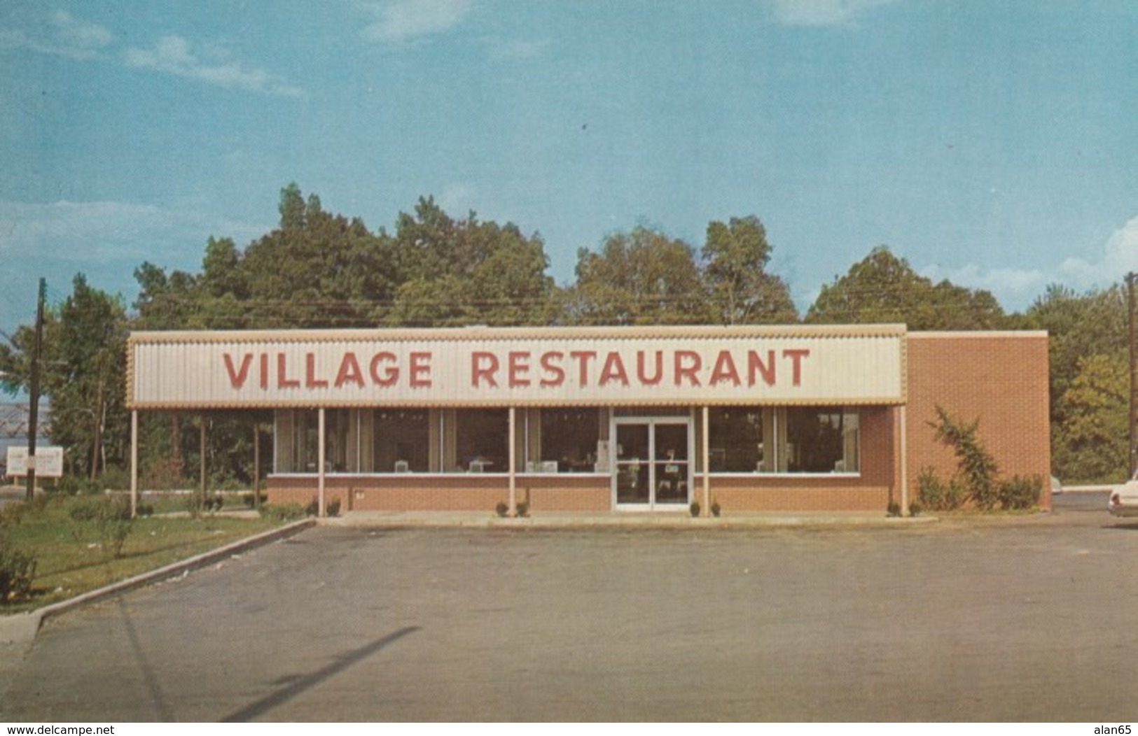 Chattanooga Tennessee, Village Restaurant Exterior View c1960s Vintage Postcard