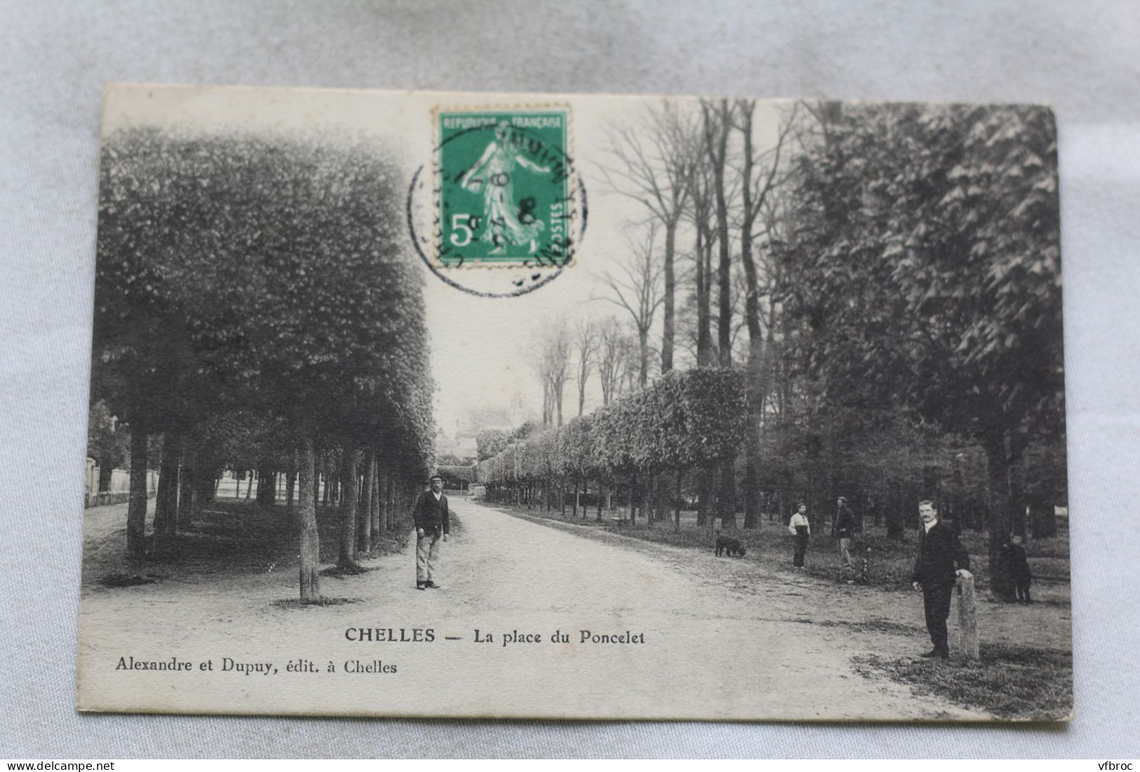 Chelles, la place du Poncelet, Seine et Marne 77