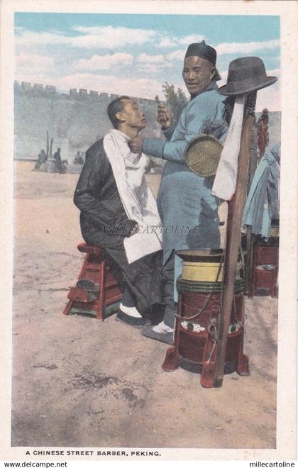 CHINA - Peking - A Chinese Street Barber