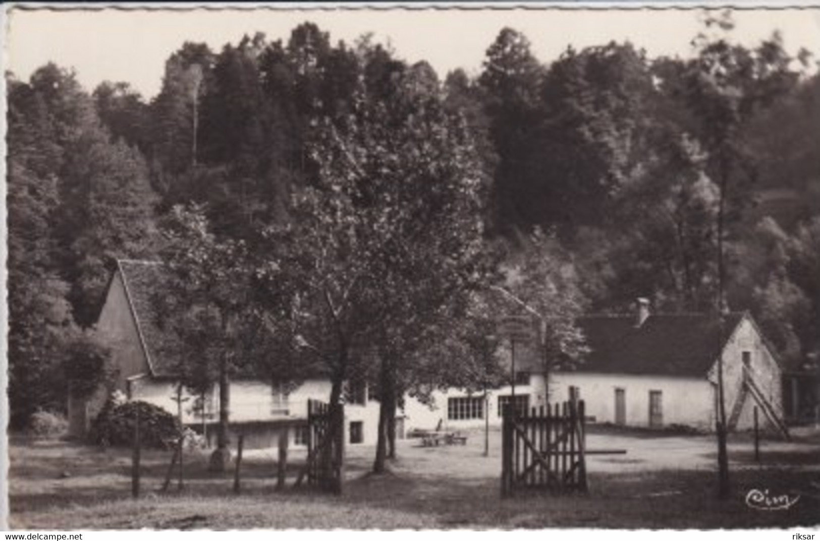 CLAIRVAUX LES LACS(COLONIE DES FORGES)