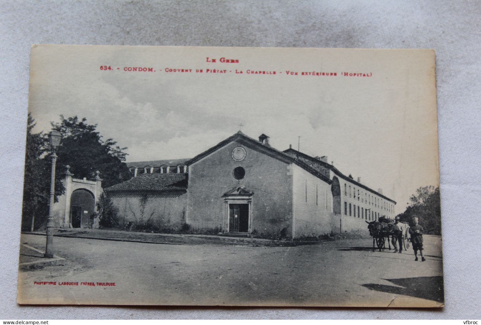 Condom, couvent de Piétat, la chapelle vue extérieure, Gers 32