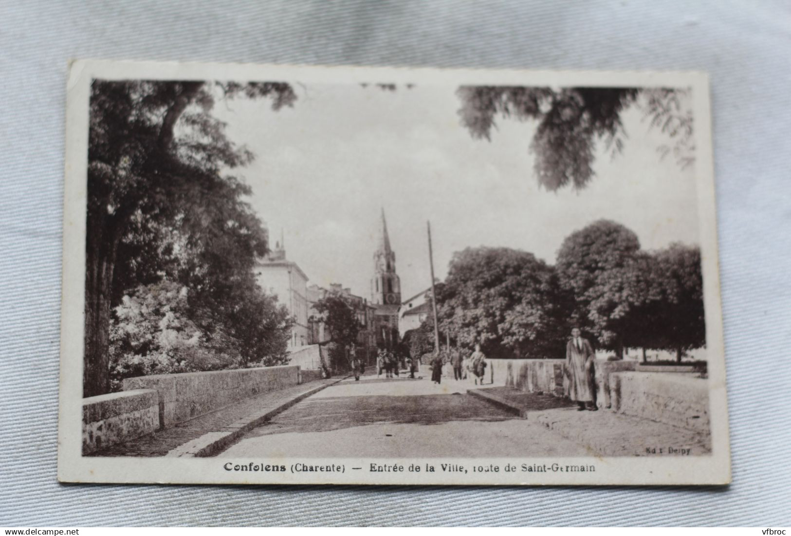 Confolens, entrée de la ville, route de saint Germain, Charente 16