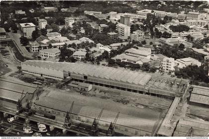 [-5%] CONGO - KINSHASA (EX ZAIRE) - Congo Belge - vue aérienne du Port et centre commercial - Carte Postale Ancienne