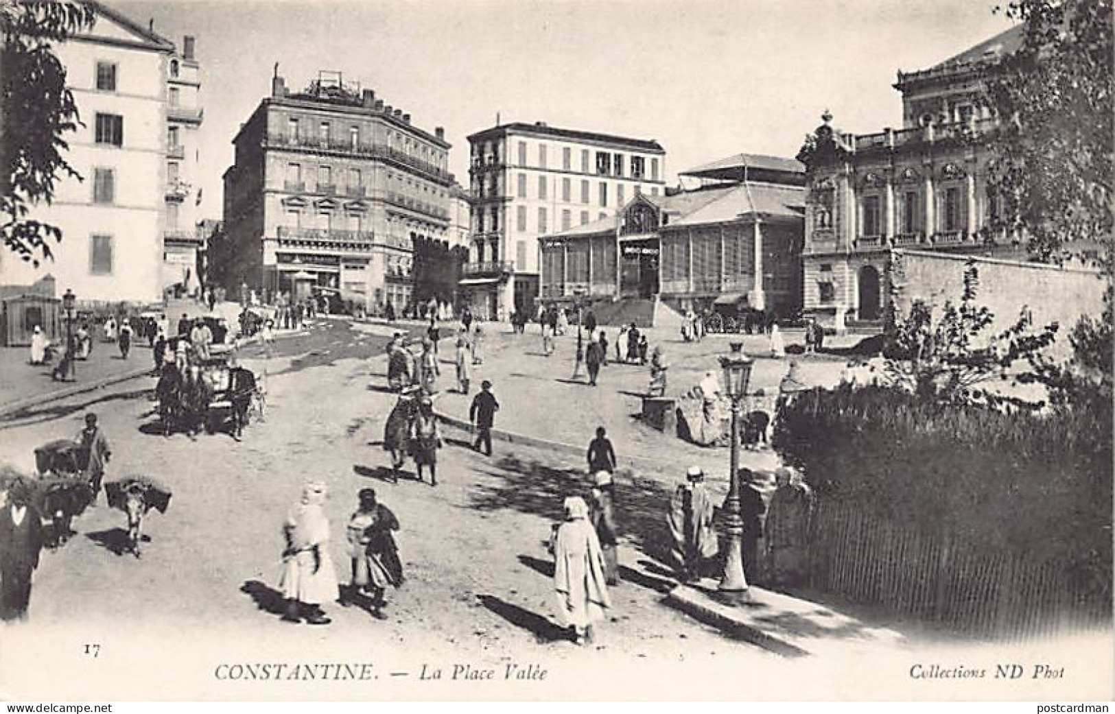 CONSTANTINE - La Place Vallée