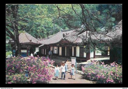 Corée du Nord - Le temple Sangweun à Myohyang-san - CPM - Carte Neuve - Voir Scans Recto-Verso