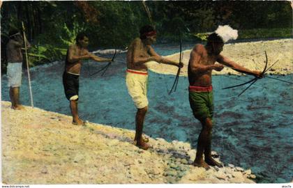 PC COSTA RICA TALAMANCA INDIANS SHOOTING FISH Vintage Postcard (b52241)