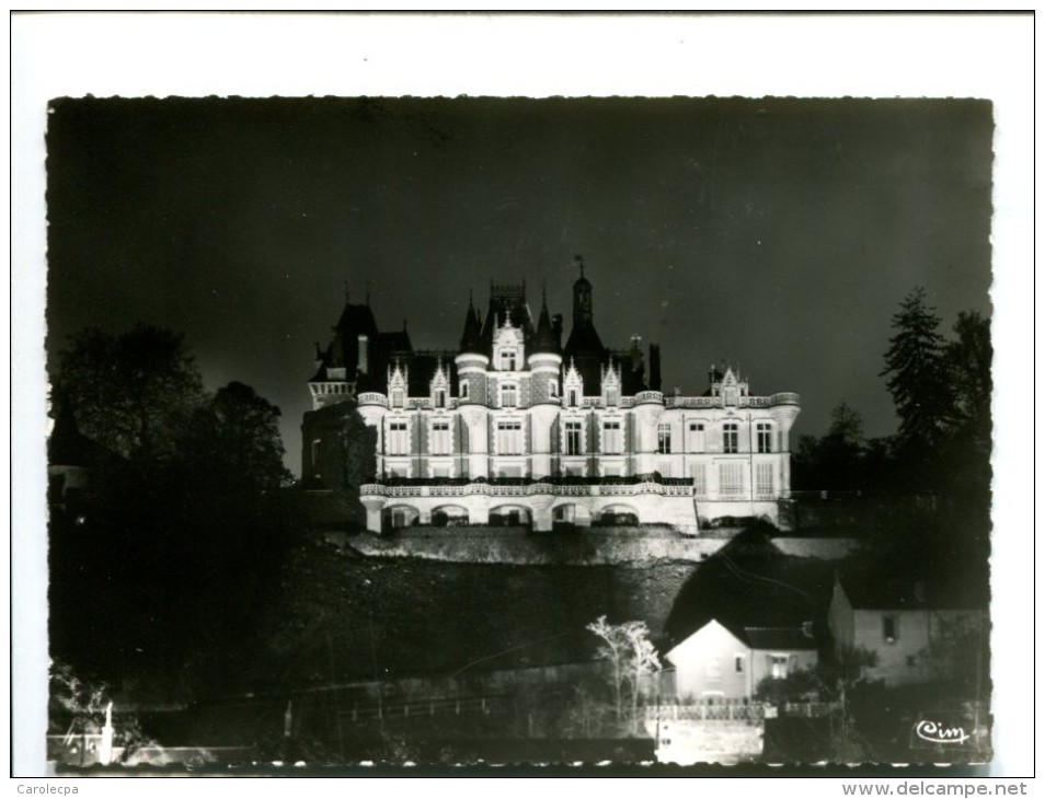 CP - MONTIGNY LE GANNELON (28) LE CHATEAU ILLUMINE