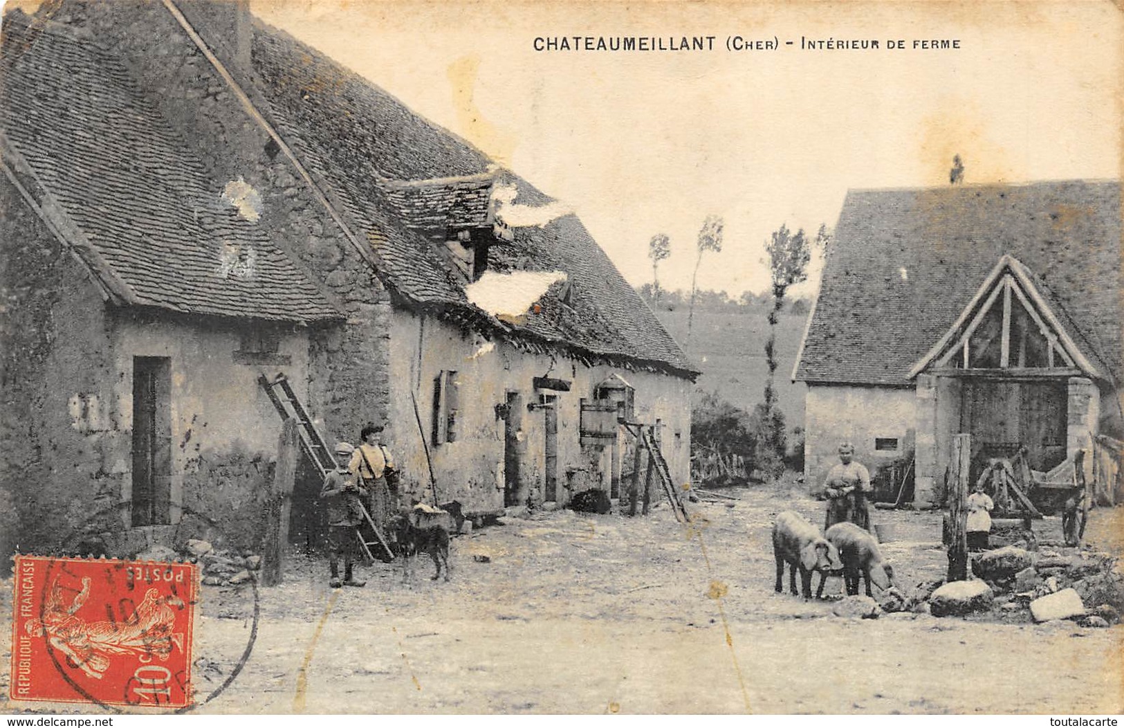 CPA 18 CHATEAUMEILLANT INTERIEUR DE FERME