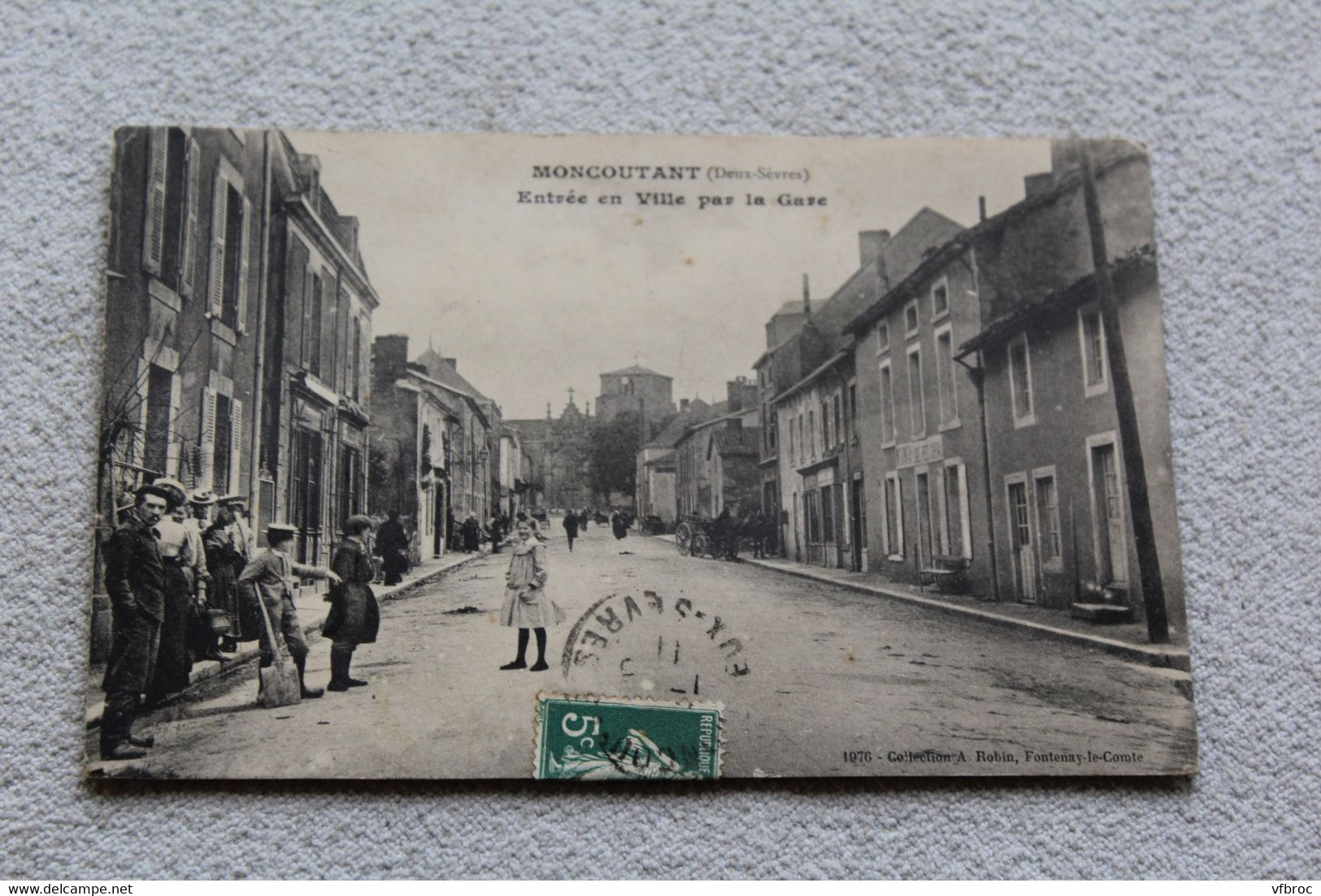 Cpa 1911, Moncoutant, entrée de la ville par la gare, deux Sèvres