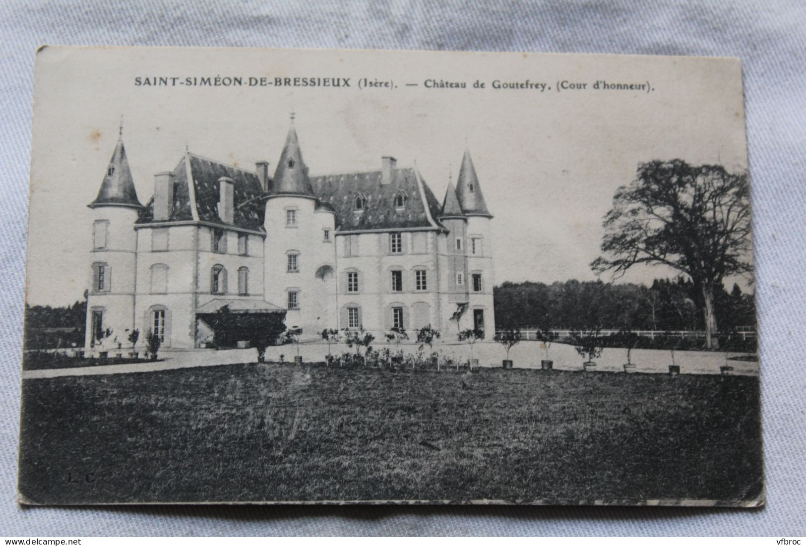 Cpa 1915, Saint Siméon de Bressieux, château de Goutefrey, cour d'honneur, Isère 38