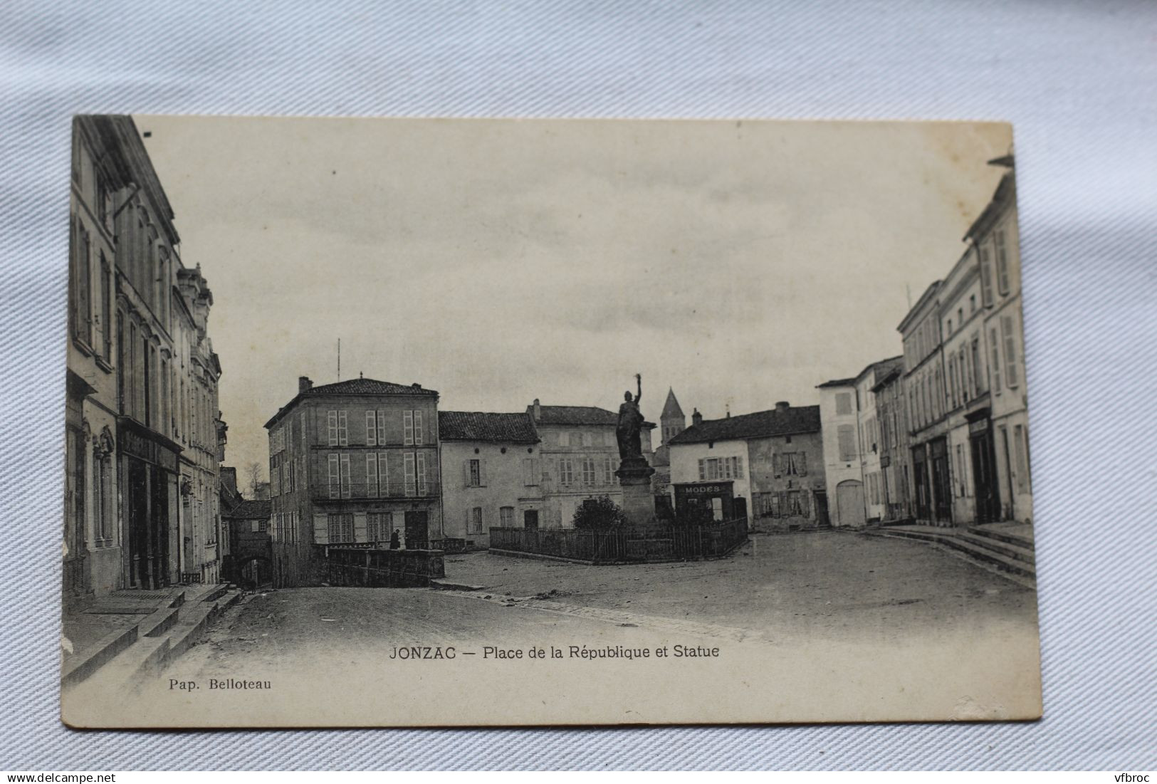 Cpa 1916, Jonzac, place de la République et statue, Charente Maritime 17