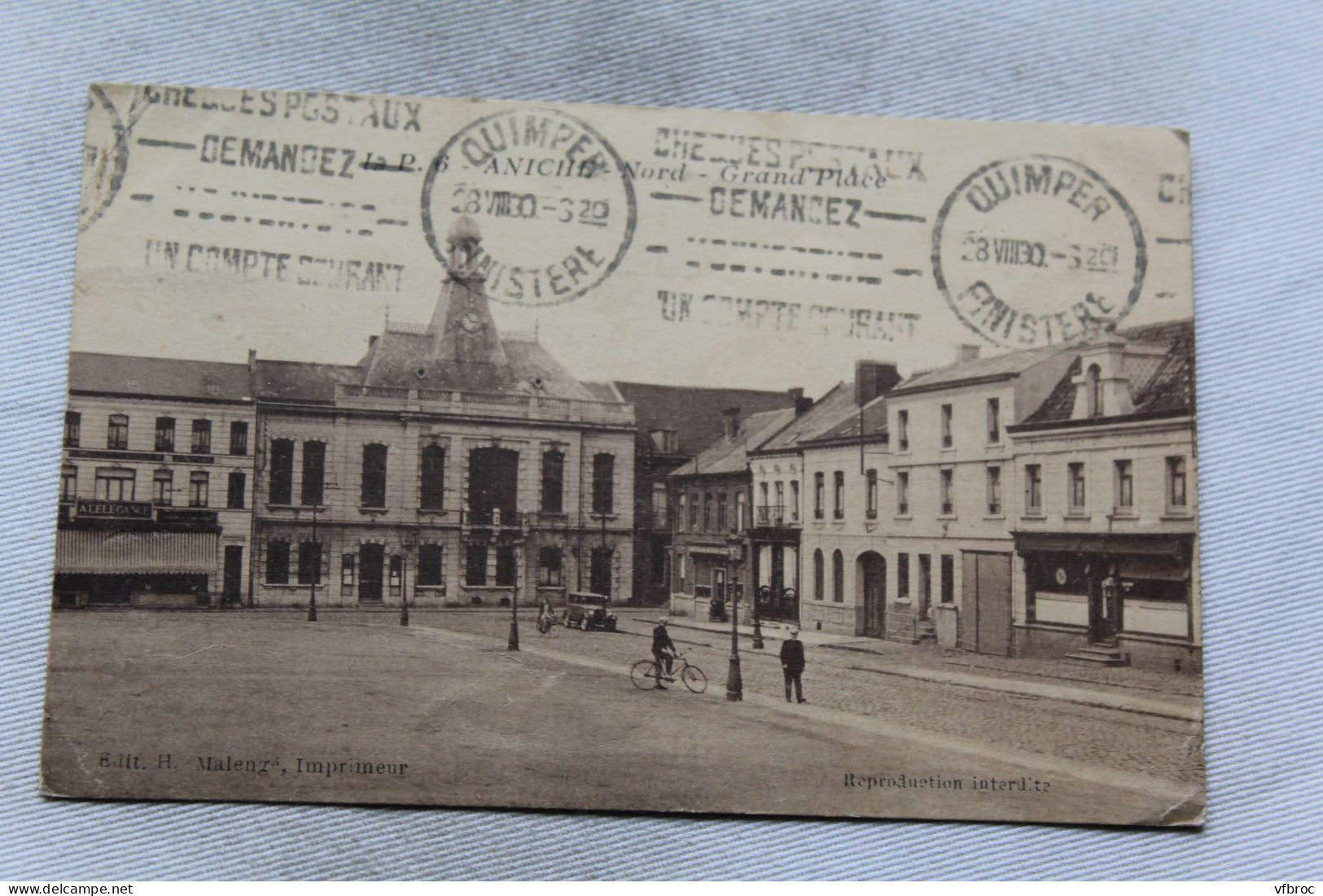 Cpa 1930, Aniche, grand place, Nord 59